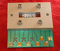 miniature acoustic lysing system