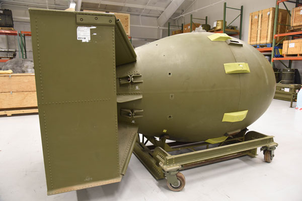 Casillic on X: W88 warhead reentry body wrapped in red protective material for a safer surveillance process. Source: Los Alamos / Pantex #Nukes / X