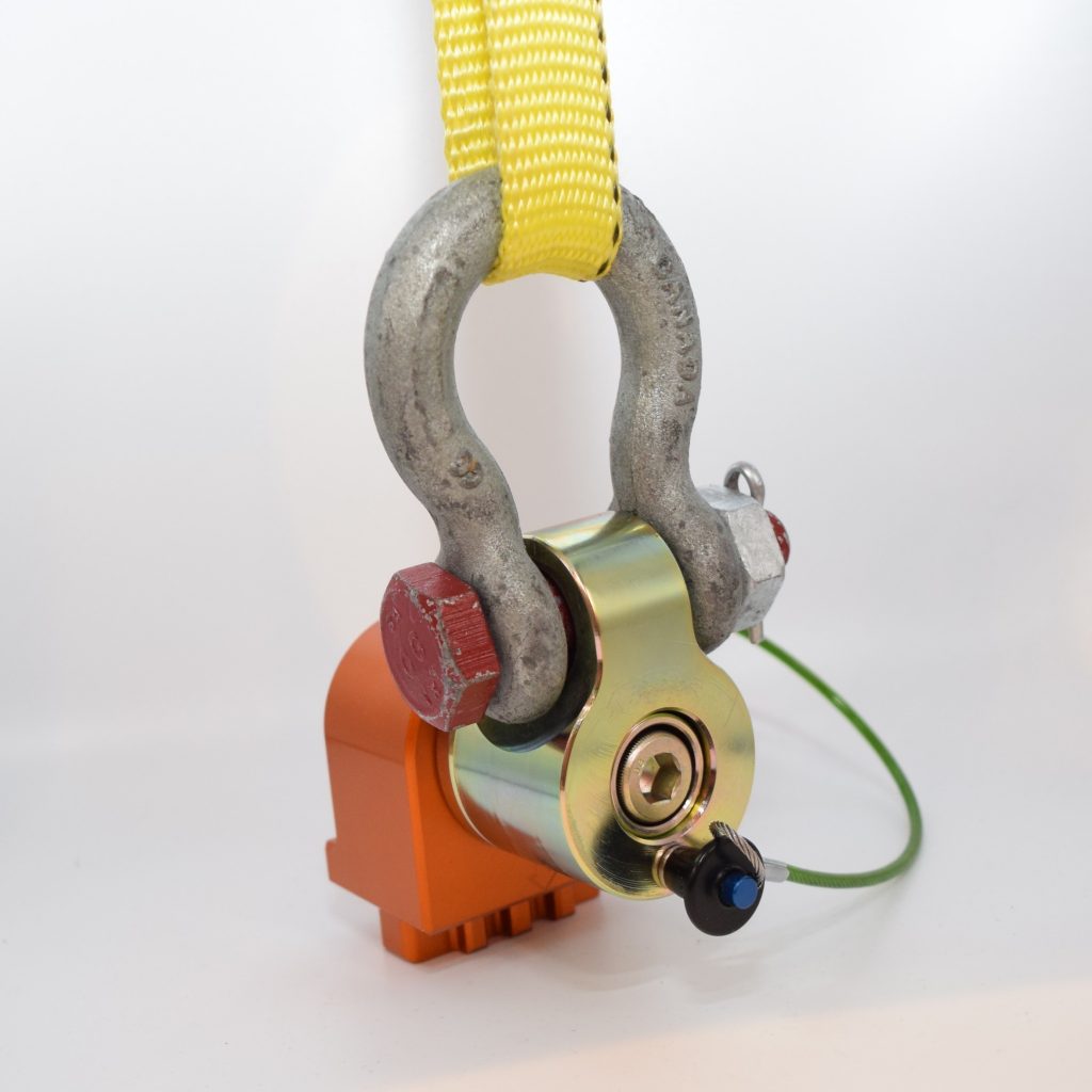 Image of Locking_Side_Pull_Hoist_Ring