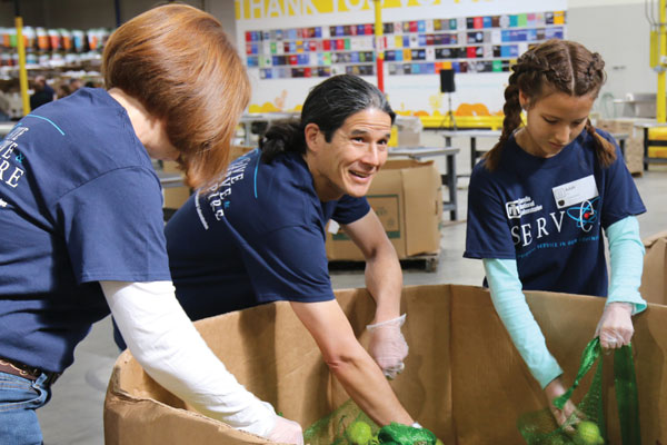 food bank volunteers