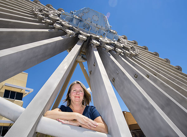 Sandia physicist is first woman to win 28-year-old IEEE award
