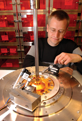 Sandia Researcher Daniel Sinars