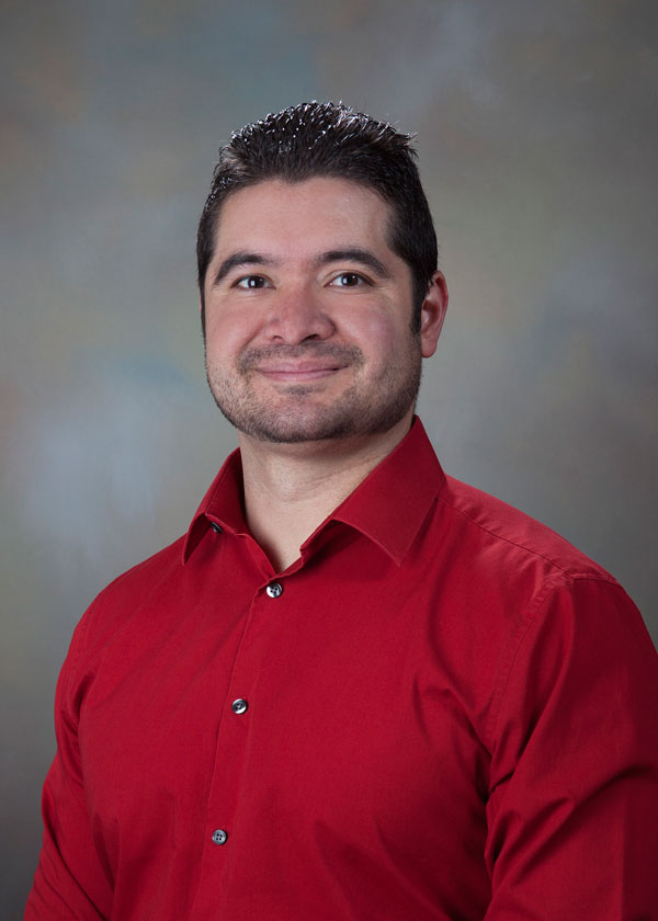 CRADA STRATEGIST — Business development specialist Jason Martinez developed and implemented a strategy that strengthened Sandia’s CRADA portfolio. (Photo by Lonnie Anderson)