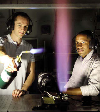 PLAYING WITH FIRE — Adam Ruggles (8351) and Isaac Ekoto (8367) pinpoint the ignition boundary from an unintended release of high-pressure hydrogen gas. Their research provides a scientific basis for establishing separation distances for hydrogen infrastructure. (Photo by Dino Vournas)