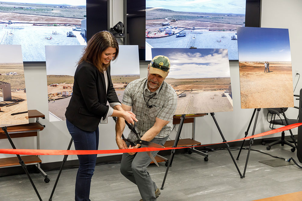 Image of Nuclear Emergency Support Training center ribbon-cutting