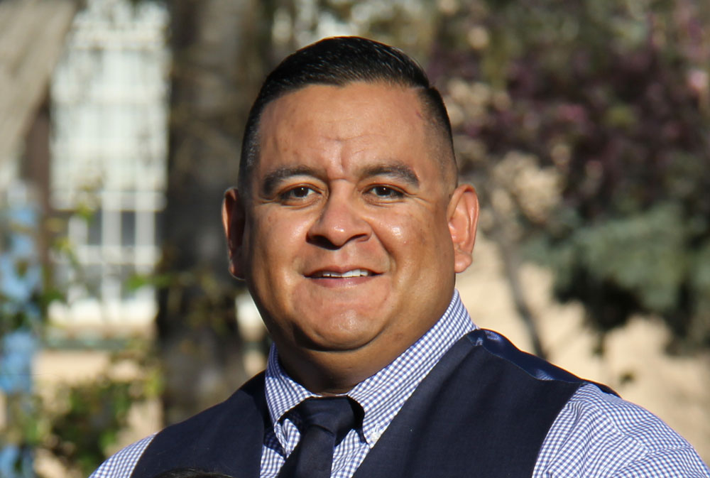 VETERAN ALLY — Sandia talent acquisition specialist Tony Lona was honored as one of the 2022 Veteran Champion of the Year in Corporate America by G.I. Jobs magazine. (Photo by Erica Gomez)