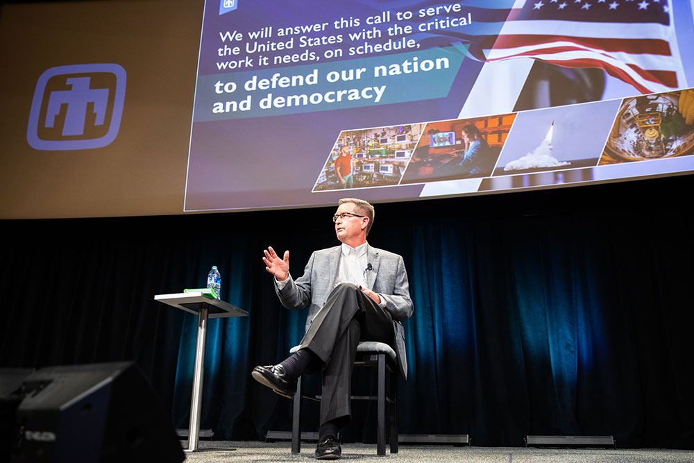 ALL HANDS ON DECK — In an all hands meeting on June 23, Sandia Labs Director James Peery urged the workforce to volunteer their expertise to the nuclear weapons programs as the Labs accelerates weapons modernization. (Photo by Craig Fritz)