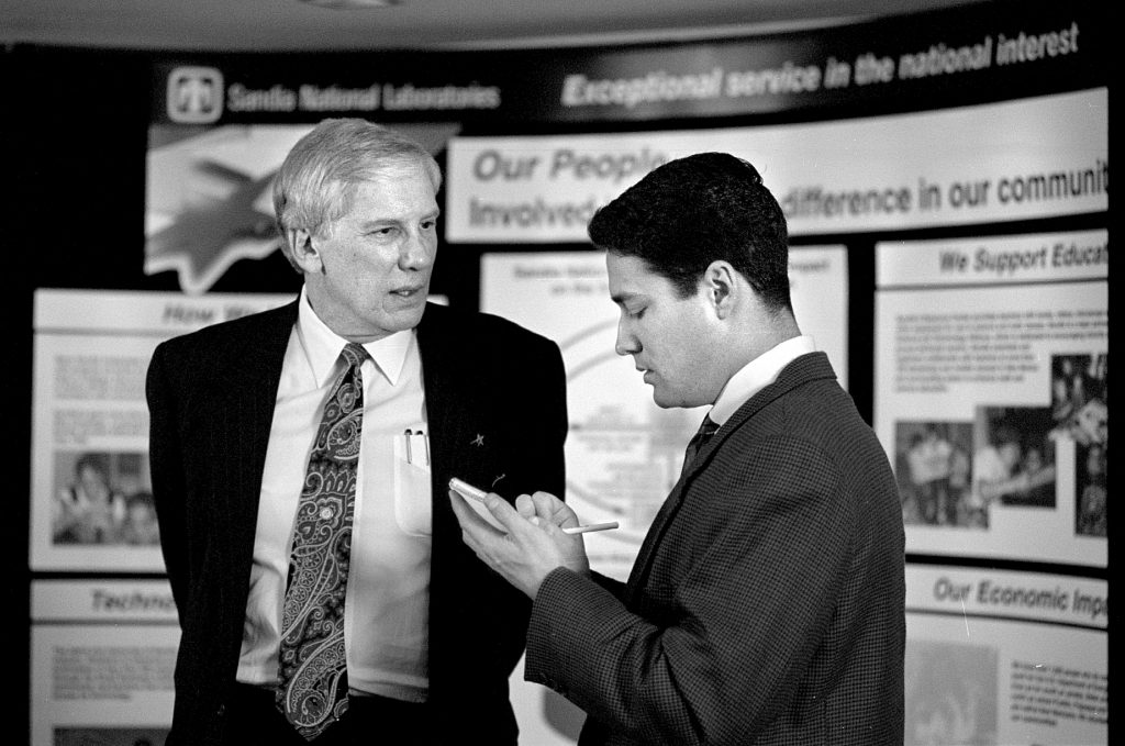 Image of Paul-Robinson-talks-to-Press.jpg-Original-File