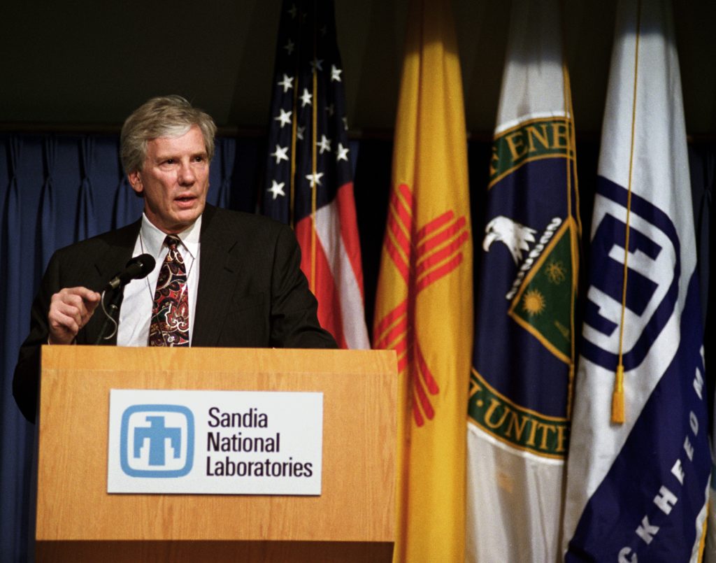 FIRST DAY — Paul Robinson at the news conference announcing his appointment as Labs director. (Photo by Randy Montoya)