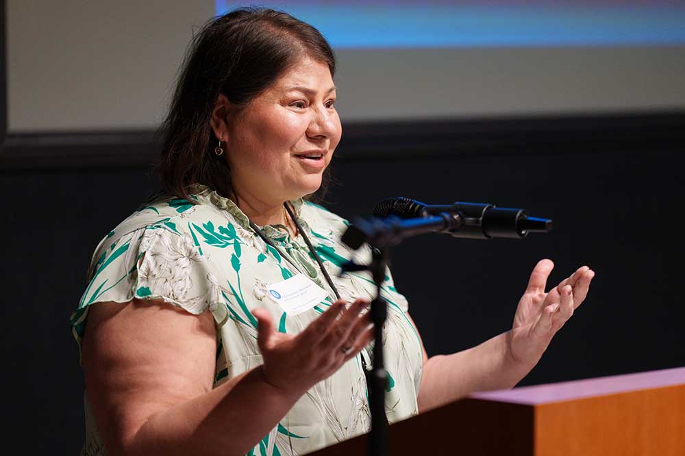 STUDENT INTERN PROGRAM — Mariaelena Marcano gives awardees tips on Sandia internships.