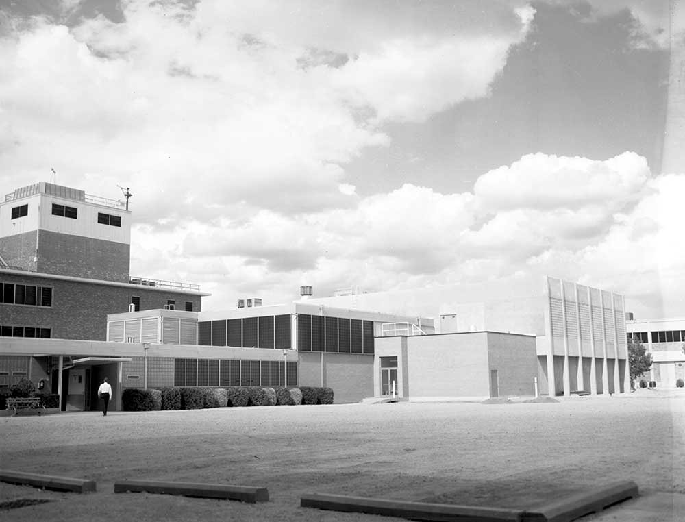 WHERE THE PAST MEETS THE PAGES — Building 804 in 1965. (Photo from the Lab News archives)