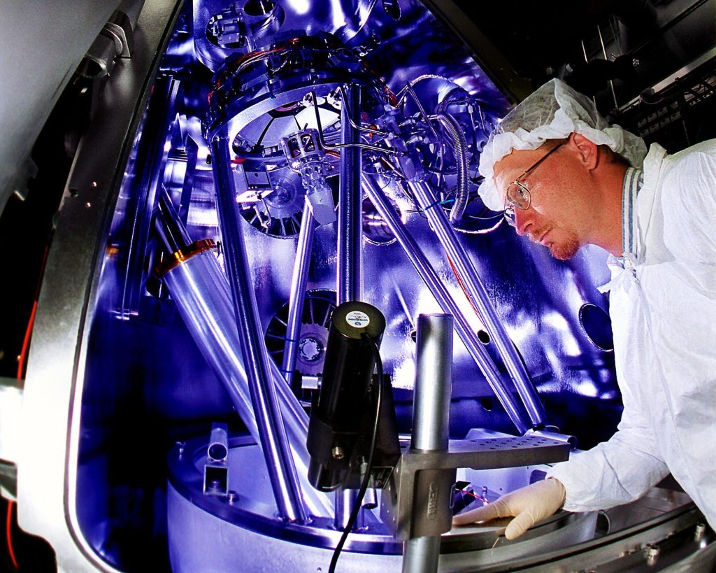 <strong>FUTURE FOUNDATION</strong> — Development of extreme ultraviolet lithography in 2003. (Photo by Randy Montoya)
