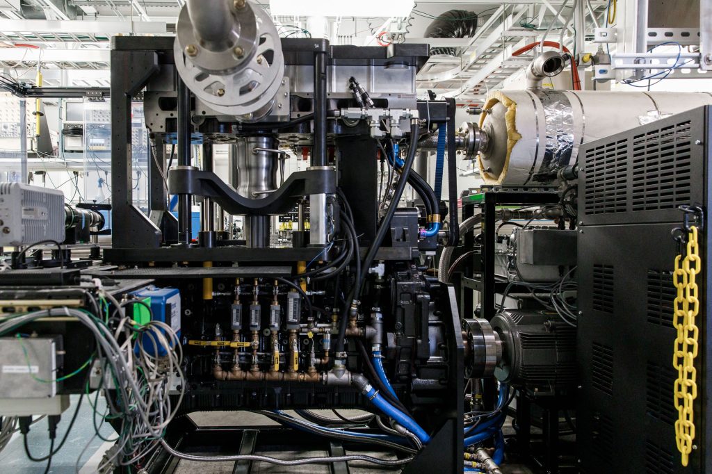 <strong>REVVED UP</strong> — Cummins Inc. provided Sandia with a new heavy-duty engine with the latest production hardware, offering advanced capabilities to improve modern engine performance. (Photo by Spencer Toy)