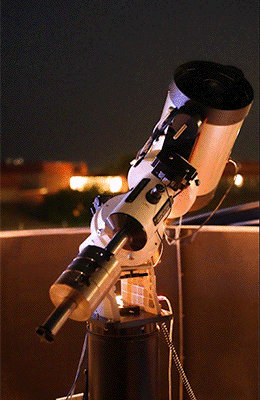 <strong>EYE ON A SWIVEL </strong>— The SOHBRIT observatory at Sandia runs a series of automated tasks, tracking the growing number of satellites in Earth’s orbit. (Photo by Craig Fritz)